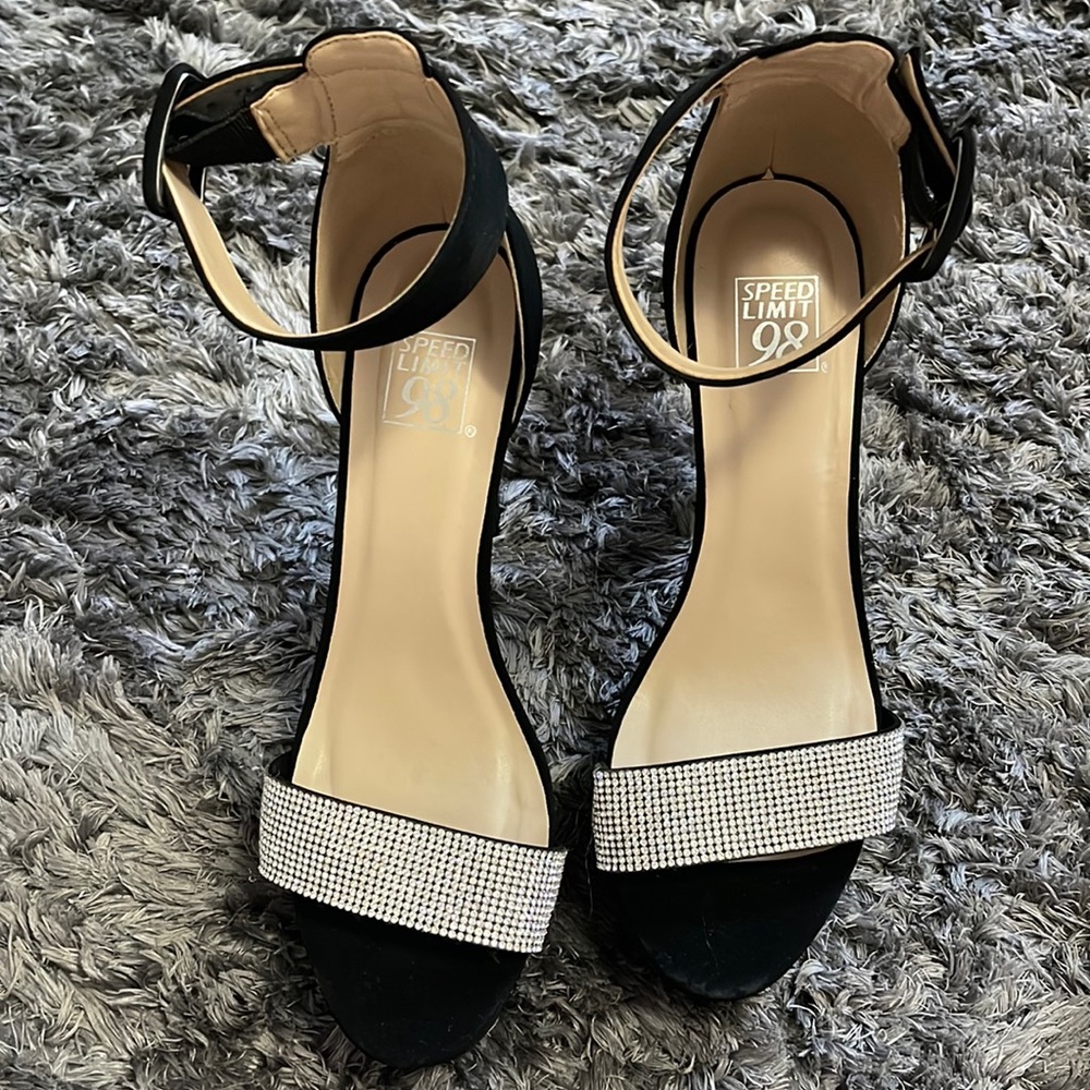 Black Stiletto pumps never worn